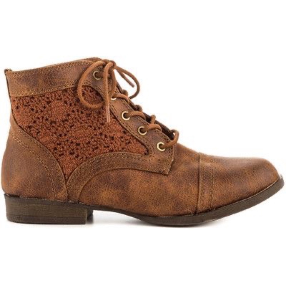 Ankle high brown booties🌻